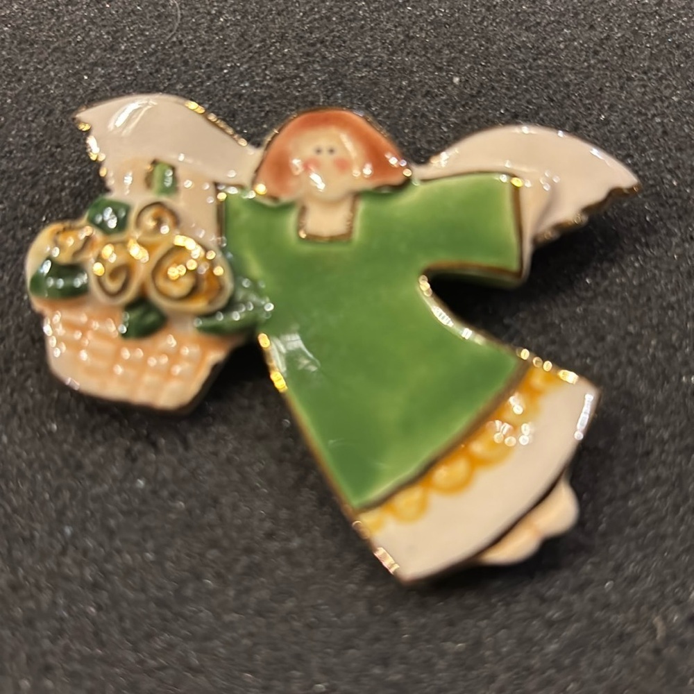 Ceramic Angel Pin Green Basket Wings Girl